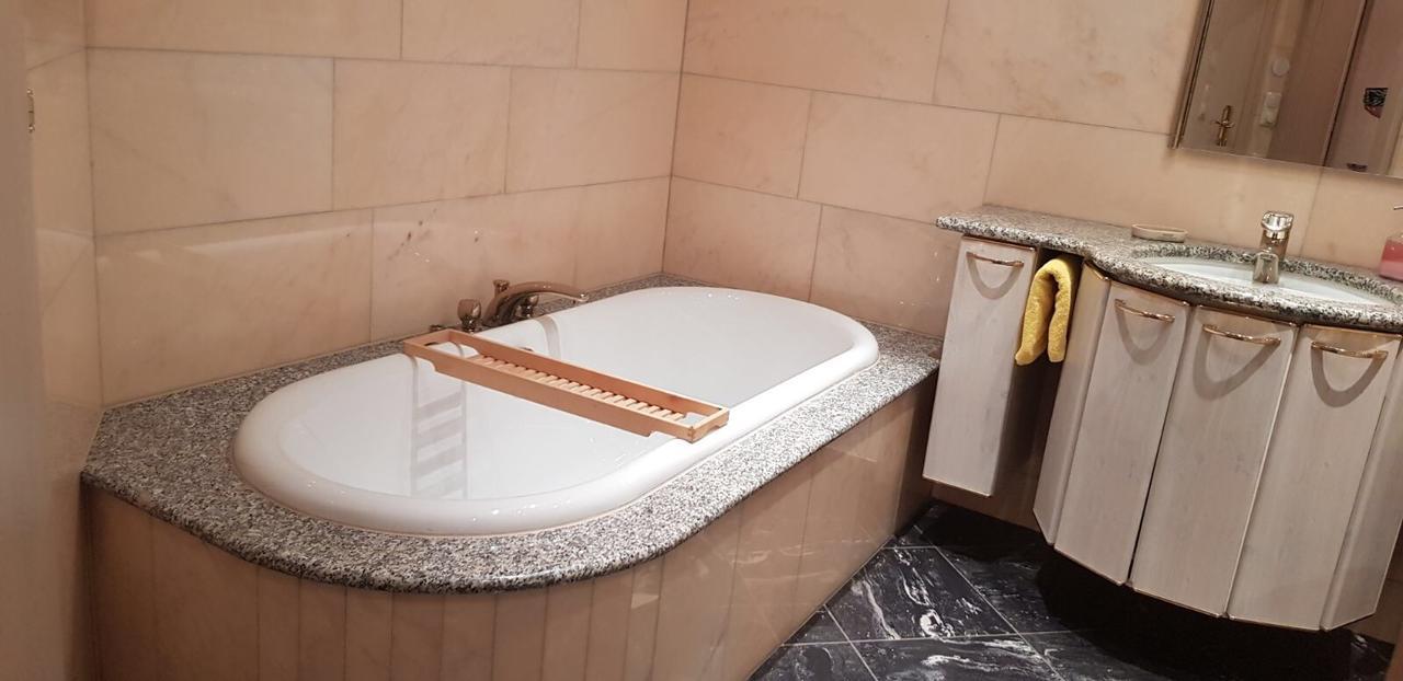 לינה וארוחת בוקר לאוגנג Pfindlhof מראה חיצוני תמונה